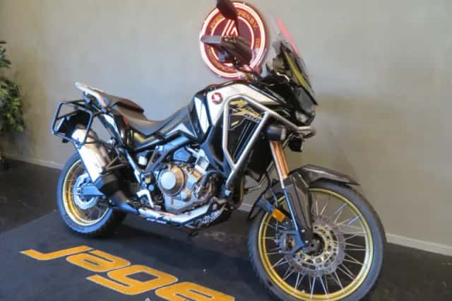 Honda Africa Twin (2022) thumbnail 2