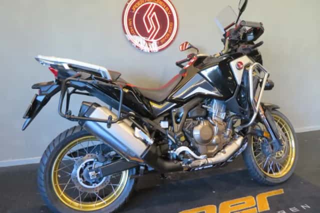 Honda Africa Twin (2022) thumbnail 3