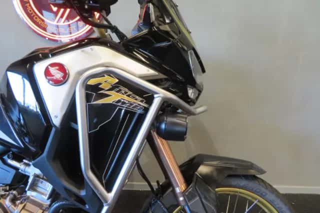Honda Africa Twin (2022) thumbnail 6