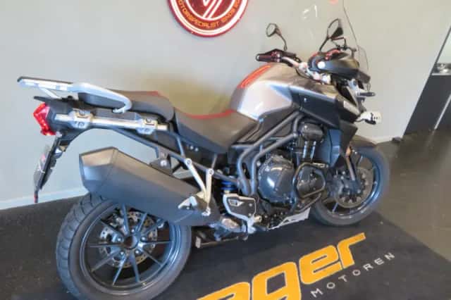 Triumph Tiger 1200 EXPLORER XC (2012) thumbnail 3