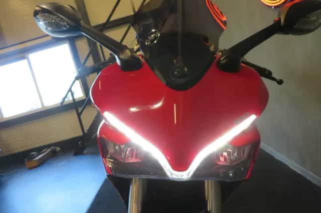 Ducati Supersport (2018) thumbnail 4