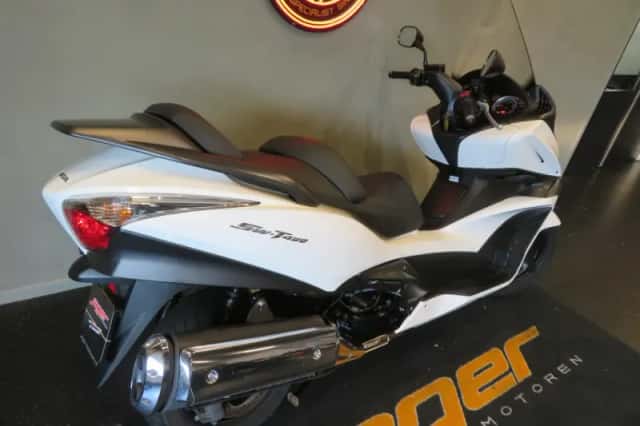 Honda FJS 400 Silver Wing (2016) thumbnail 3