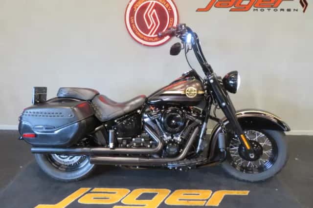 Harley-Davidson Softail (2020) thumbnail 1