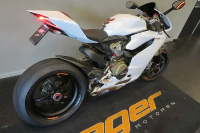 Ducati Supersport (2013) thumbnail 3