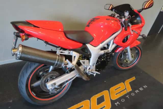 Suzuki SV650S (2000) thumbnail 3