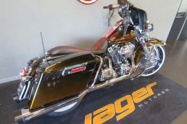 Harley-Davidson Road King (2004) thumbnail 3