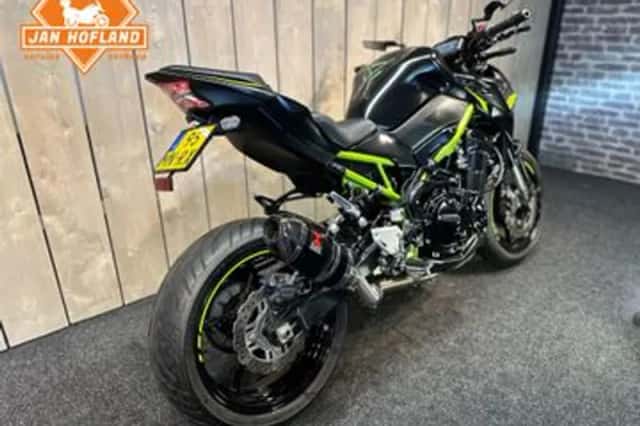 Kawasaki Z900 (2021) thumbnail 4