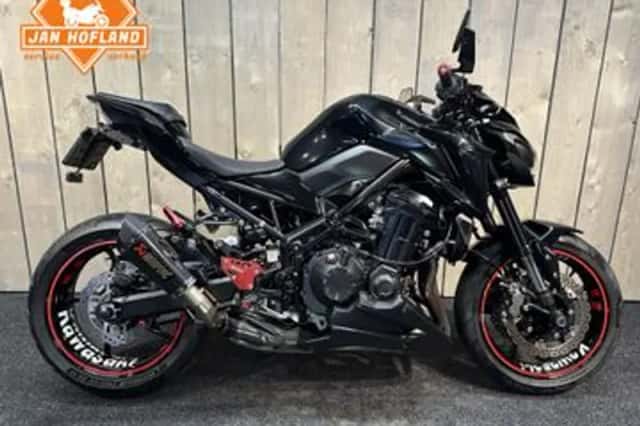 Kawasaki Z900 (2017) thumbnail 1