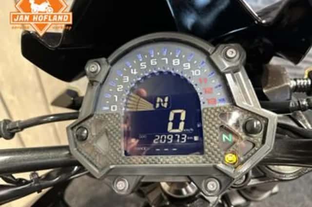 Kawasaki Z900 (2017) thumbnail 5