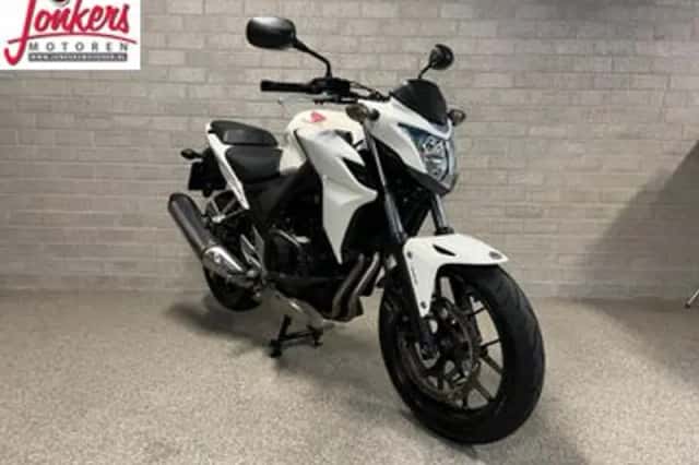 Honda CB500F (2013) thumbnail 2