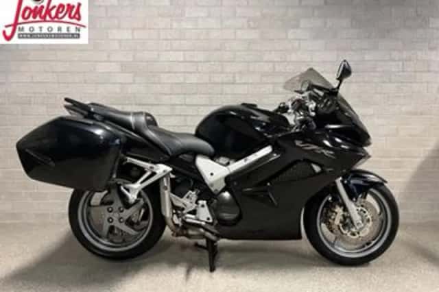 Honda VFR 800 FI (2006) thumbnail 1
