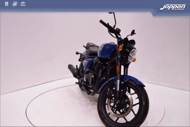 Royal Enfield Shotgun 650 (2026) thumbnail 3