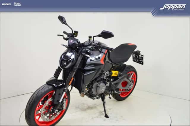 Ducati Monster V2 (2026) thumbnail 5