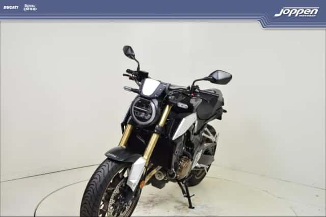 Honda CB650R (2019) thumbnail 4