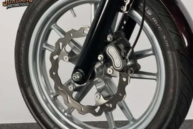 Harley-Davidson Street Bob (2014) thumbnail 3