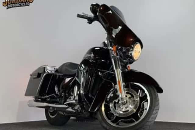 Harley-Davidson Street Glide (2011) thumbnail 3