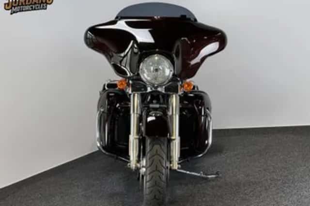 Harley-Davidson Street Glide (2011) thumbnail 5