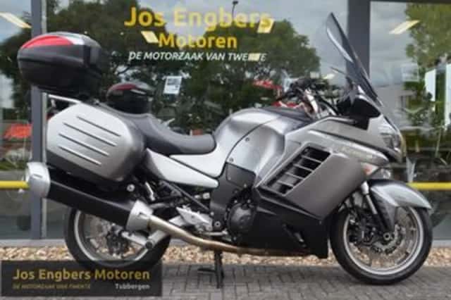 Kawasaki 1400 GTR (2009) thumbnail 1