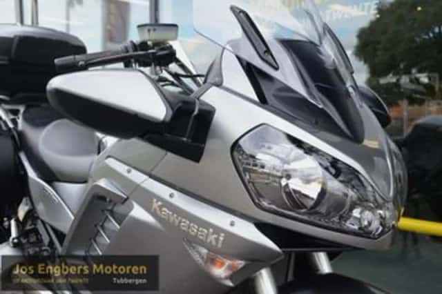 Kawasaki 1400 GTR (2009) thumbnail 3