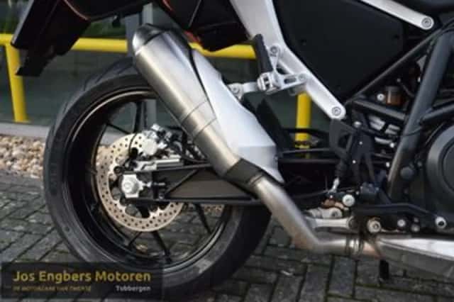 KTM 690 Duke (2016) thumbnail 4