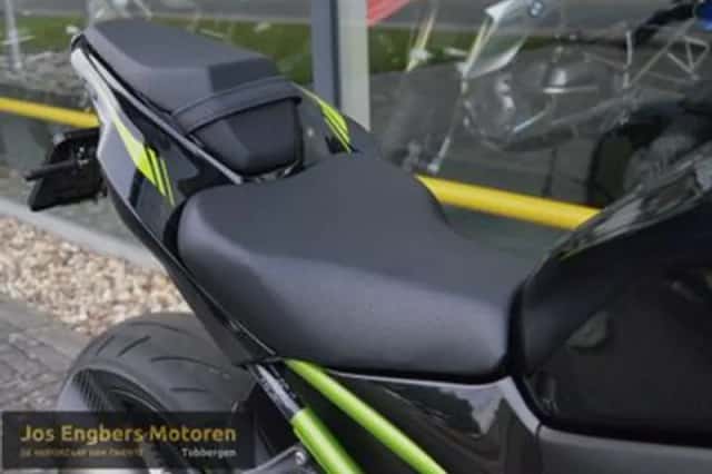 Kawasaki Z900 (2022) thumbnail 6