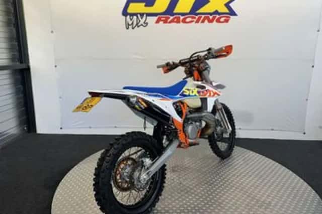 KTM 250 EXC TPI Six Days (2022) thumbnail 4