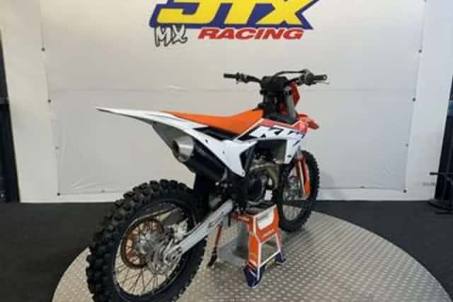 KTM 450 SX-F (2023) thumbnail 6