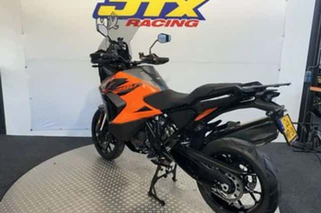 KTM 1290 Super Adventure (2021) thumbnail 4