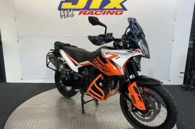 KTM 790 Adventure (2019) thumbnail 2