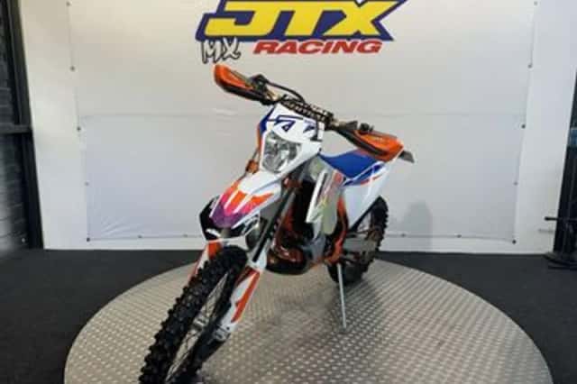 KTM 250 EXC TPI Six Days (2022) thumbnail 2