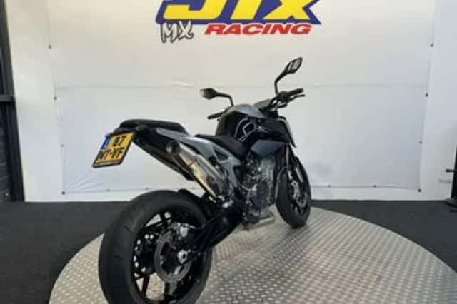 KTM 790 Duke (2019) thumbnail 4