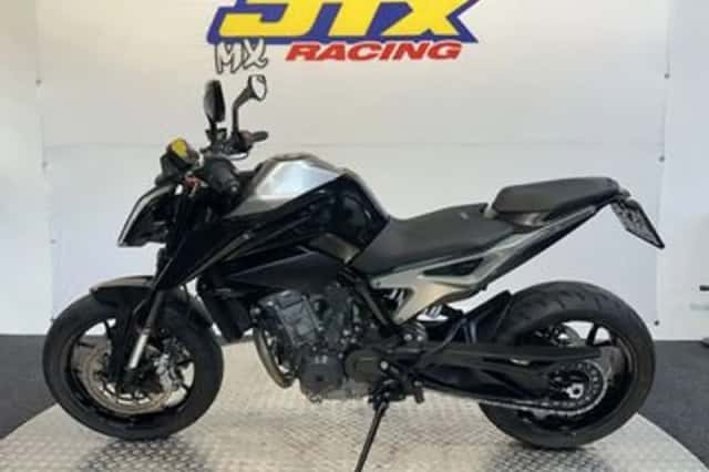 KTM 790 Duke (2019) thumbnail 6