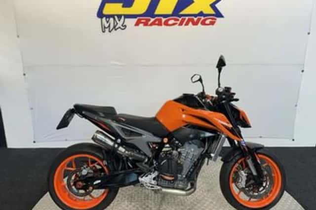 KTM 790 Duke L (2024) thumbnail 1