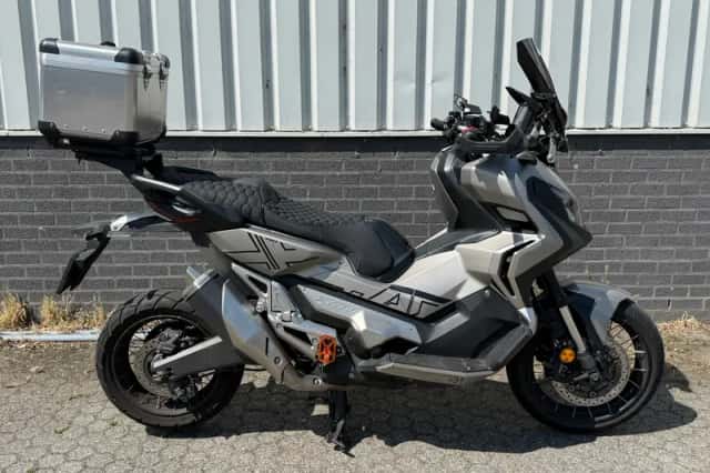 Honda Scooter Honda X-ADV 750 (2020) thumbnail 3