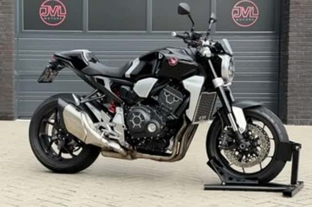 Honda CB1000R (2018) thumbnail 1