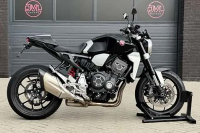 Honda CB1000R (2018) thumbnail 2