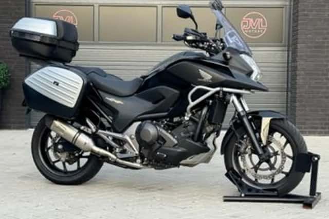 Honda NC750X (2015) thumbnail 1