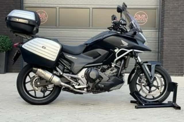Honda NC750X (2015) thumbnail 2