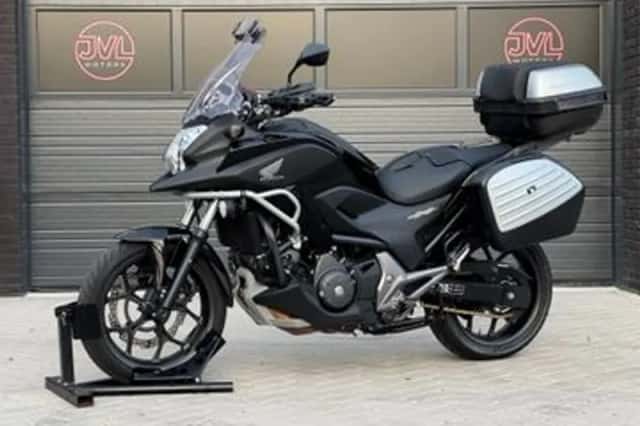 Honda NC750X (2015) thumbnail 3