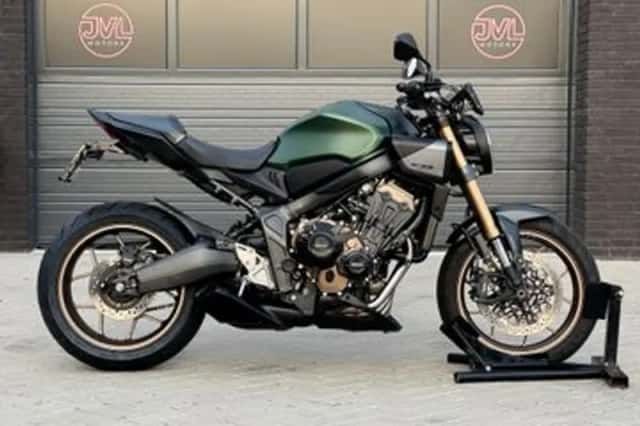 Honda CB650R (2024) thumbnail 2