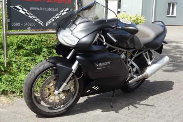 Ducati 750 (2001) thumbnail 4