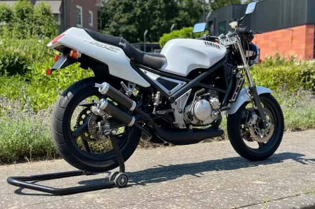 Yamaha R1 Z (1992) thumbnail 5