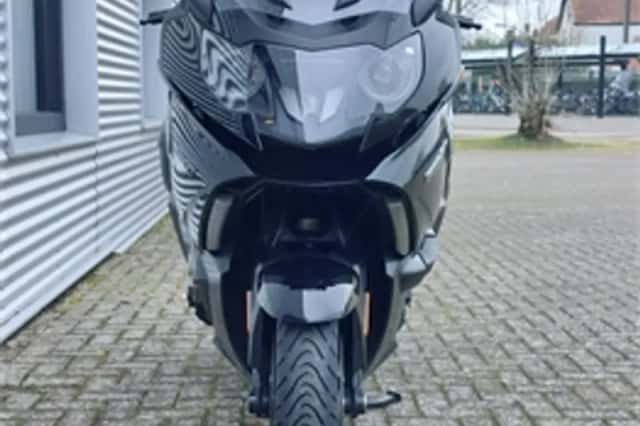 BMW K 1600 GT (2018) thumbnail 2