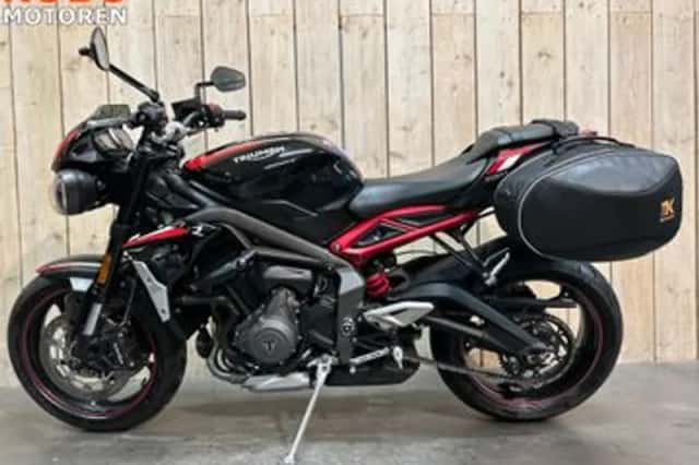 Triumph Street Triple R (2020) thumbnail 2