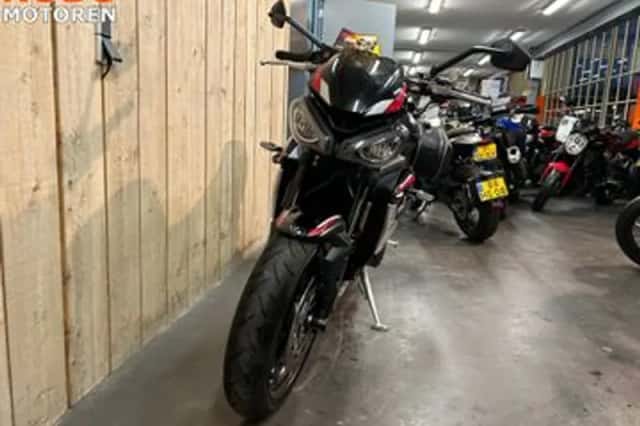 Triumph Street Triple R (2020) thumbnail 6