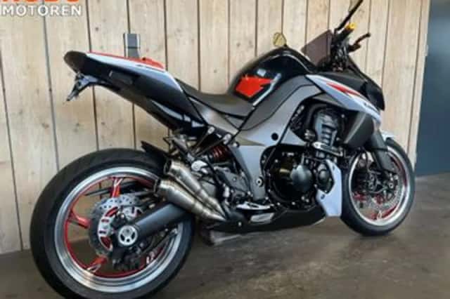 Kawasaki Z1000 (2013) thumbnail 3