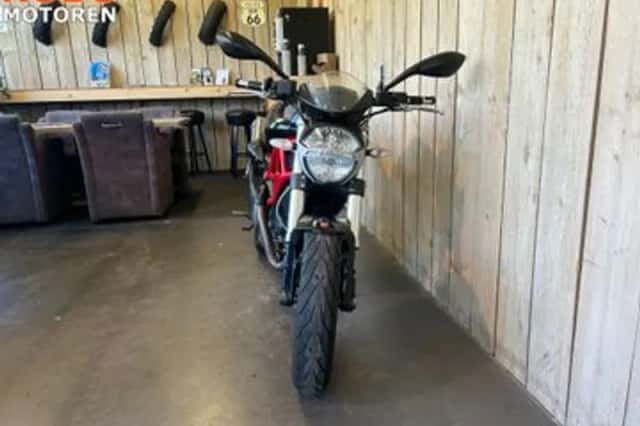 Ducati Monster 796 (2010) thumbnail 5