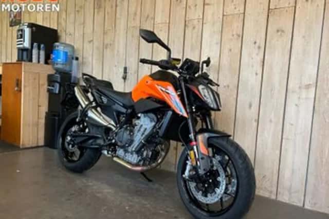 KTM 790 Duke (2026) thumbnail 2