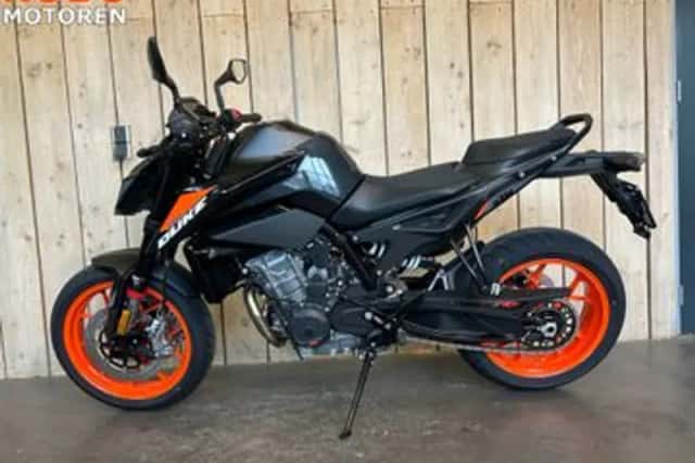 KTM 790 Duke (2026) thumbnail 3