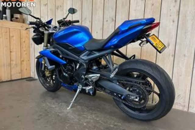 Triumph Street Triple (2013) thumbnail 6